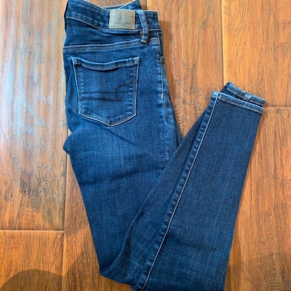 🌻2/$50🌻 (LONG) High rise darkwash AE jeans - Picture 3 of 7